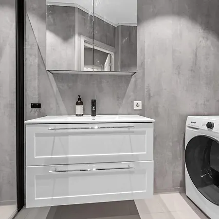 Bright & Modern 2br In The Heart Of Prázdninový dům Bergen